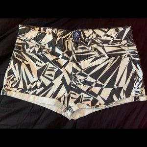 Authentic Icon Jean shorts size 30
